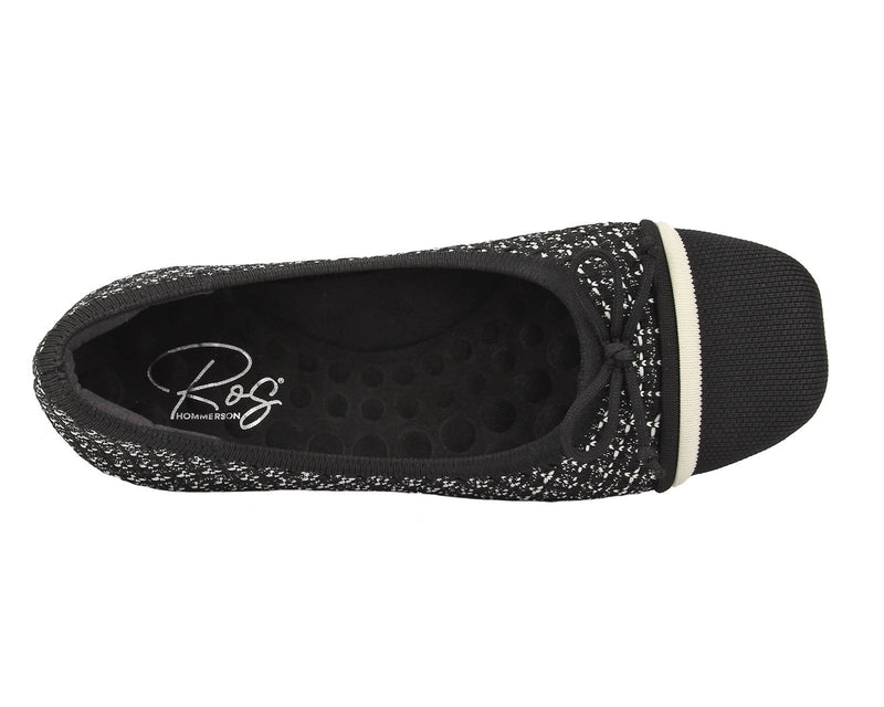 Noelle | Ros Hommerson