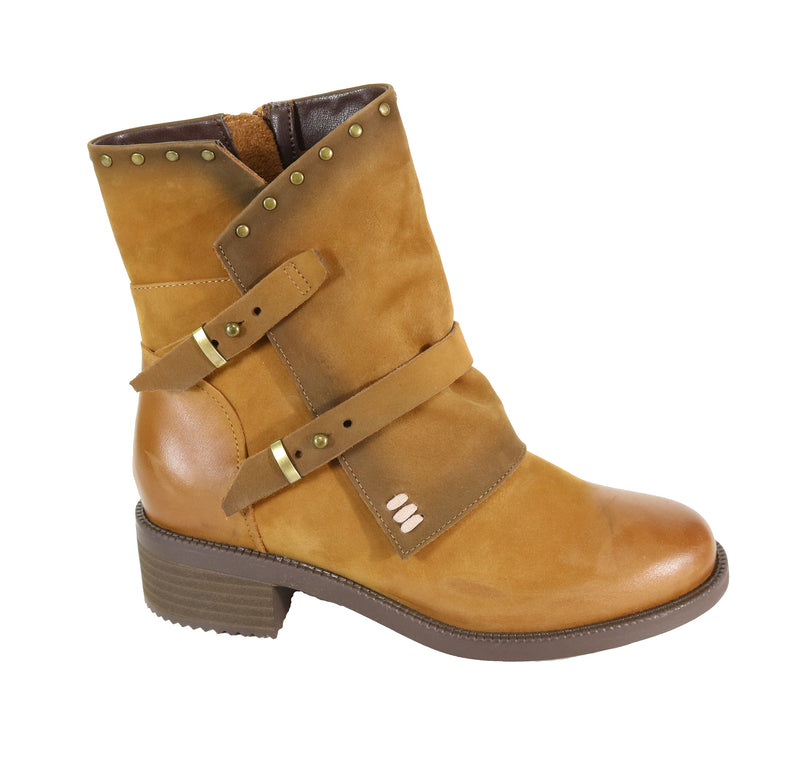 Spectacular-Saddle Nubuck | David Tate