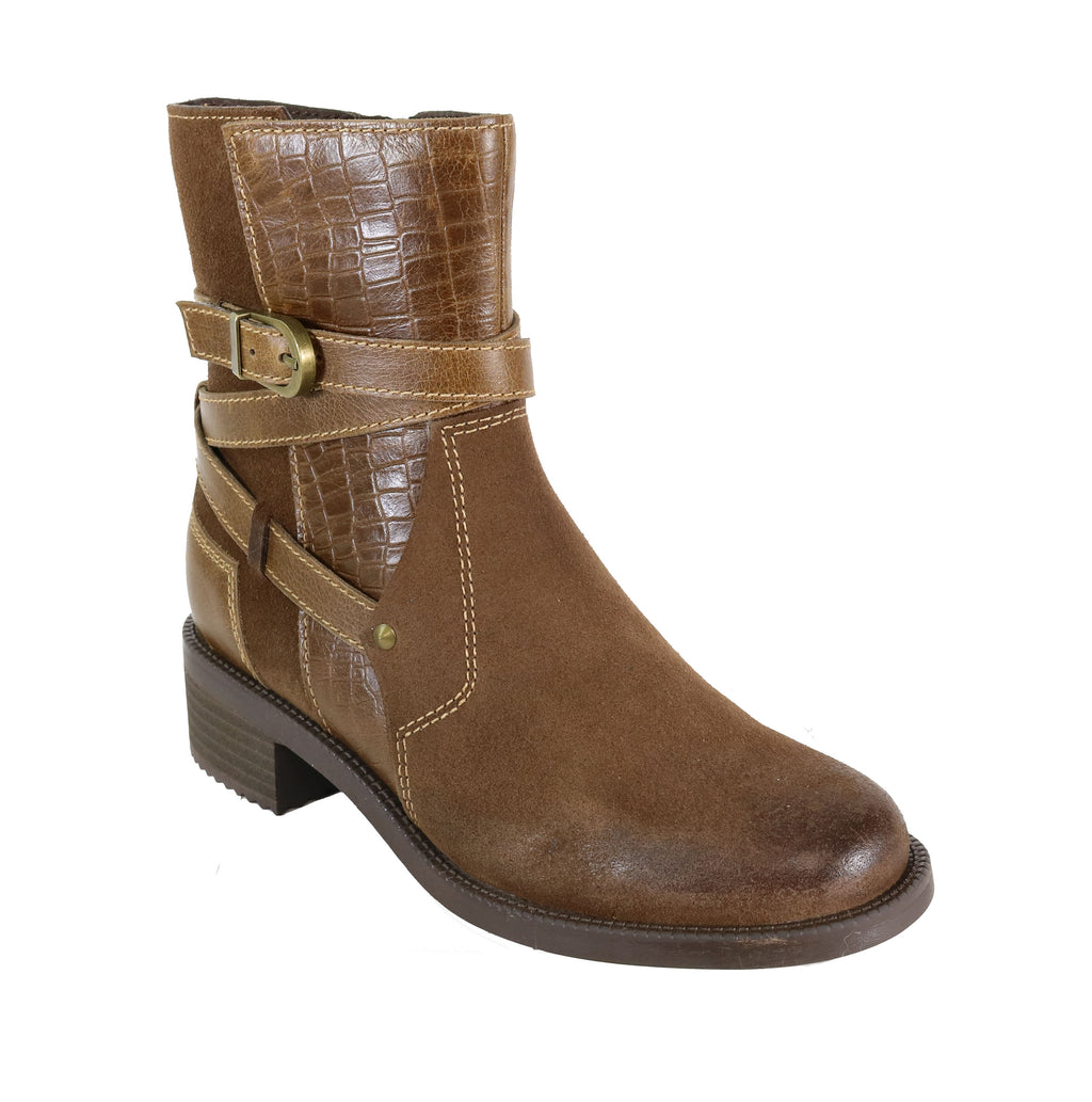 Storm-Brown | David Tate