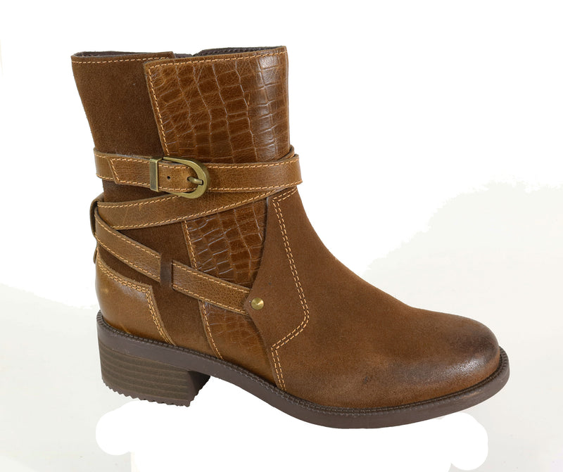 Storm-Brown | David Tate