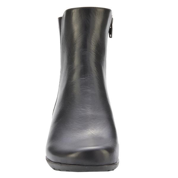 Walking Cradle Elsie Black Leather