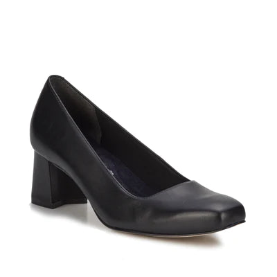 Meredith Pump: Black Leather I Walking Cradle