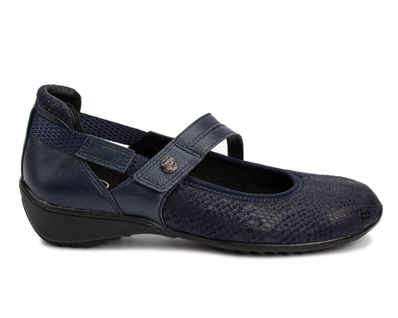 PETRA-Navy Combo | Ros Hommerson