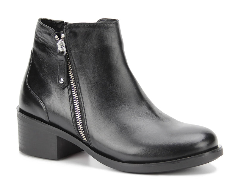 Dixon-Black Nappa Leather | Ros Hommerson