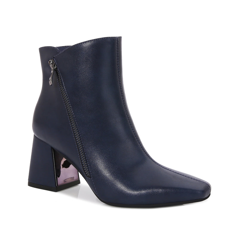 LYONA | Ninety Union