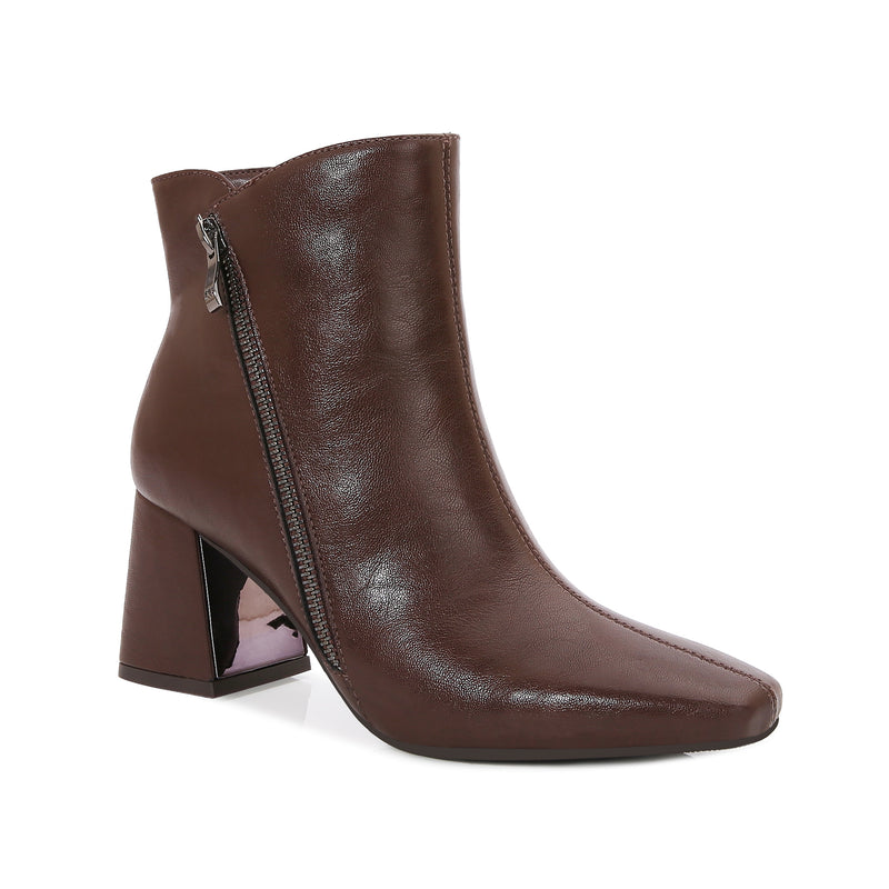 LYONA | Ninety Union