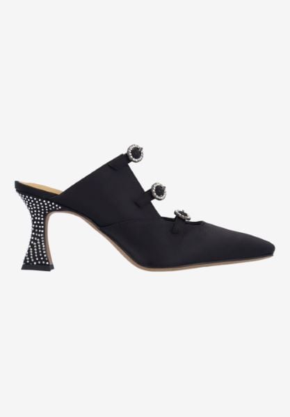 SOYER-BLACK SATIN | J Renee
