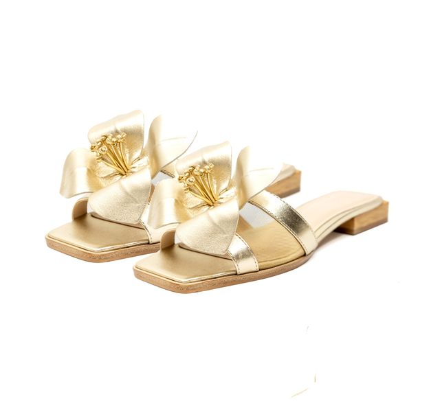 BLOSSOM | Ashley Kahen